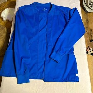 Med couture scrub jacket size medium